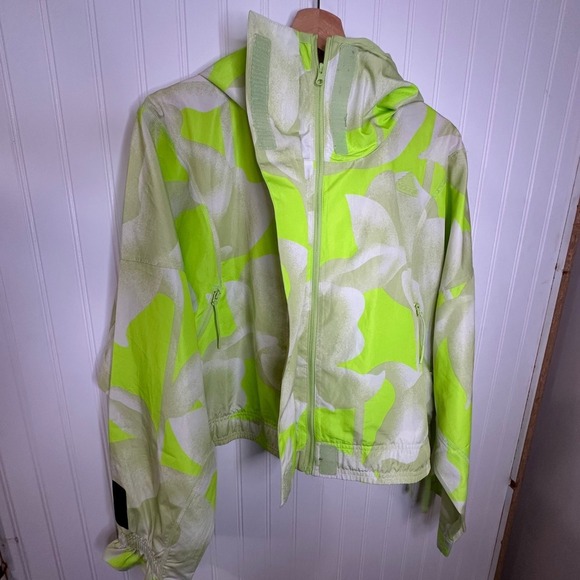 Adidas Women's City Escape Full-Zip Hoodie Jacket Bright Green and White Size L - Picture 9 of 16